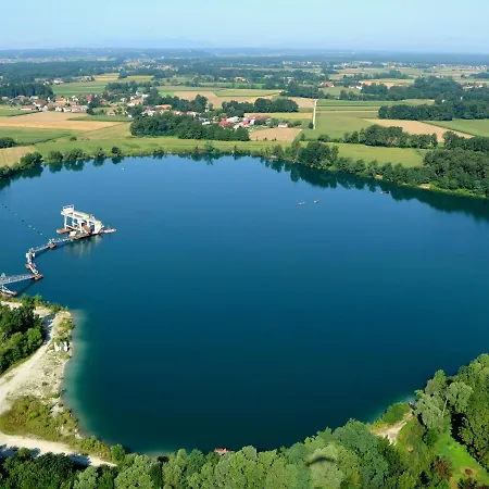 Ranc Jures - Relaxing Countryside Escape ليوتومير