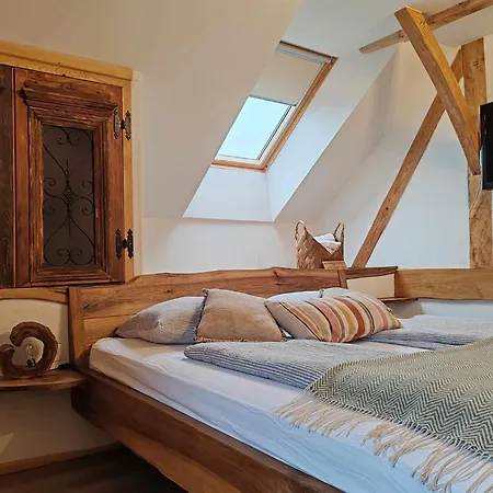 Ranc Jures Apartmán *