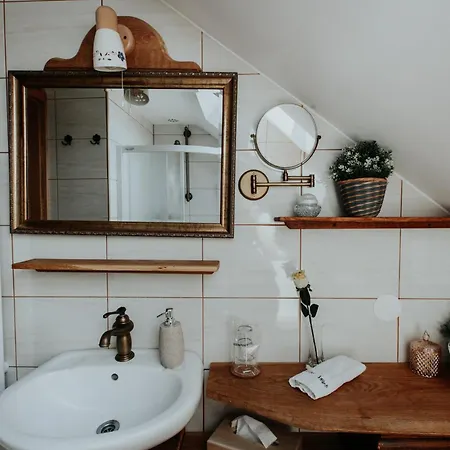 Ranc Jures - Relaxing Countryside Escape