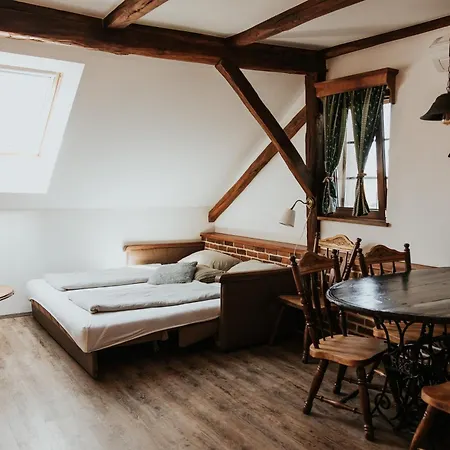 Ranc Jures - Relaxing Countryside Escape