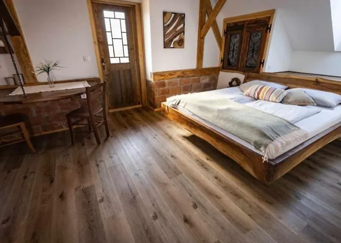 Ranc Jures Apartment *